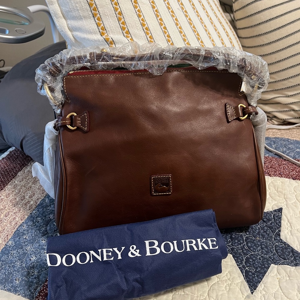 New Dooney & Bourke Florentine Medium Zip Hobo.